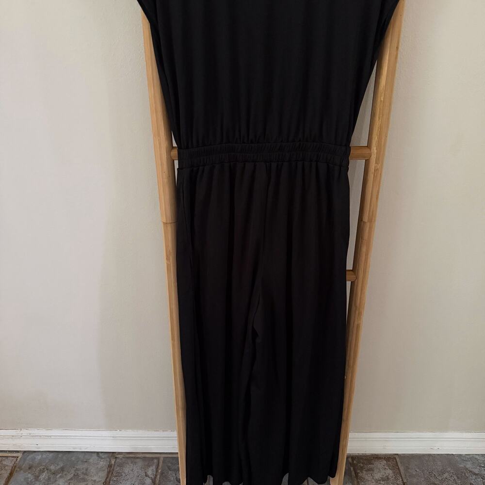 Halara Easy Peezy Black Wide Leg Waffle Jumpsuit Size Small EUC V Neck Pockets - Picture 10 of 10